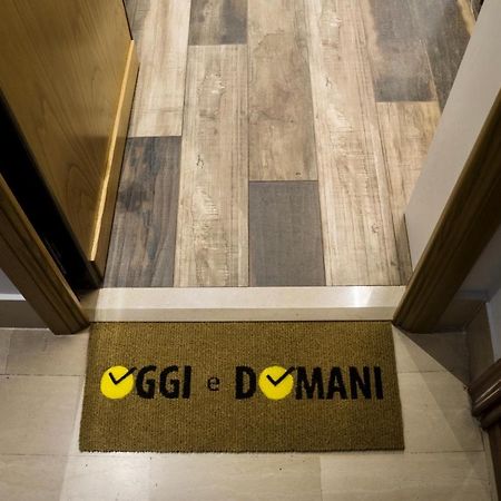 那不勒斯Oggi E Domani公寓 外观 照片